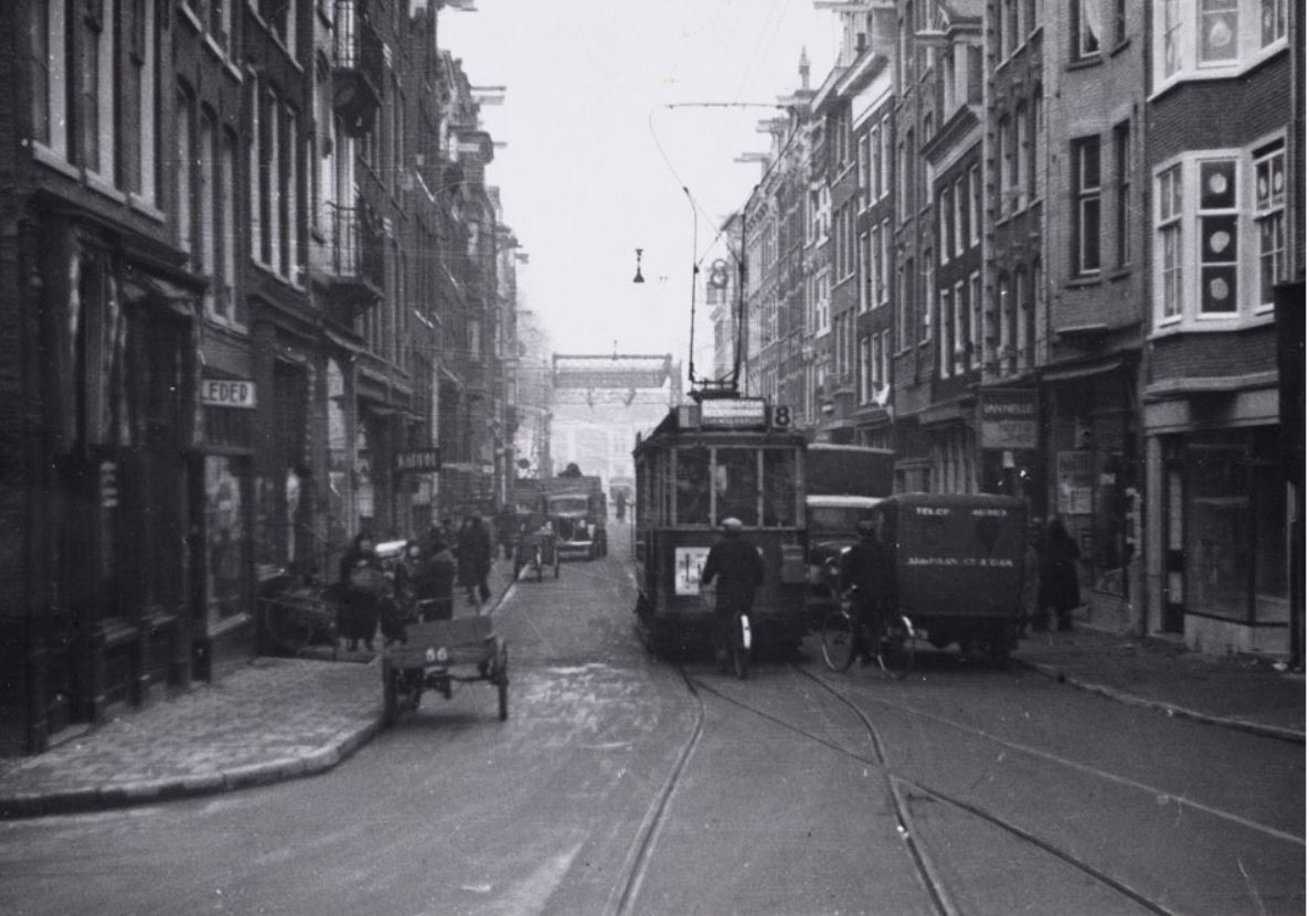 Black and white photograph of Weesperstraat, Amsterdam